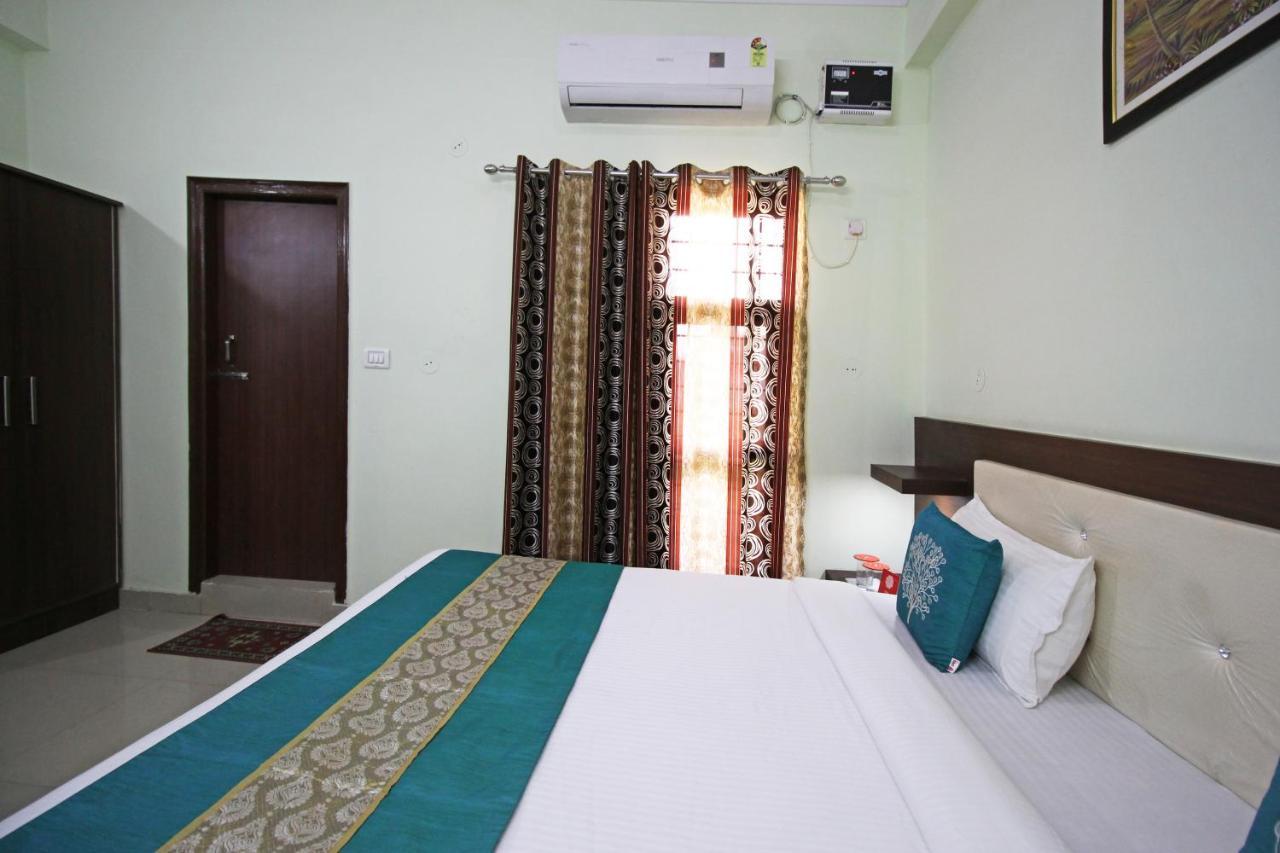 Oyo 5424 Pushpanjali Residency Hotel Dehradun Exterior photo