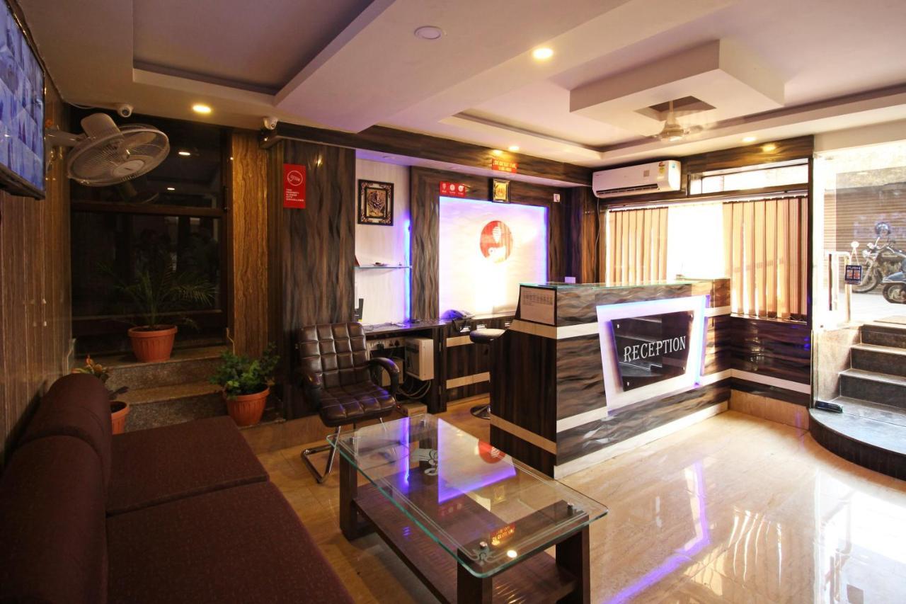 Oyo 5424 Pushpanjali Residency Hotel Dehradun Exterior photo